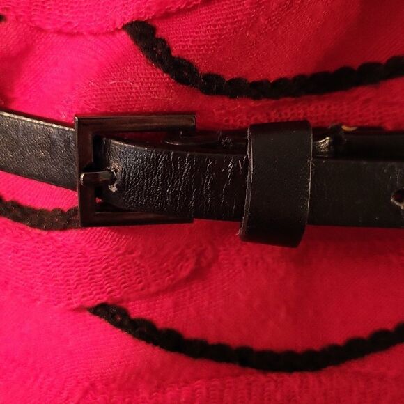 Roz & Ali scalloped waves belted sweater - Picture 4 of 7